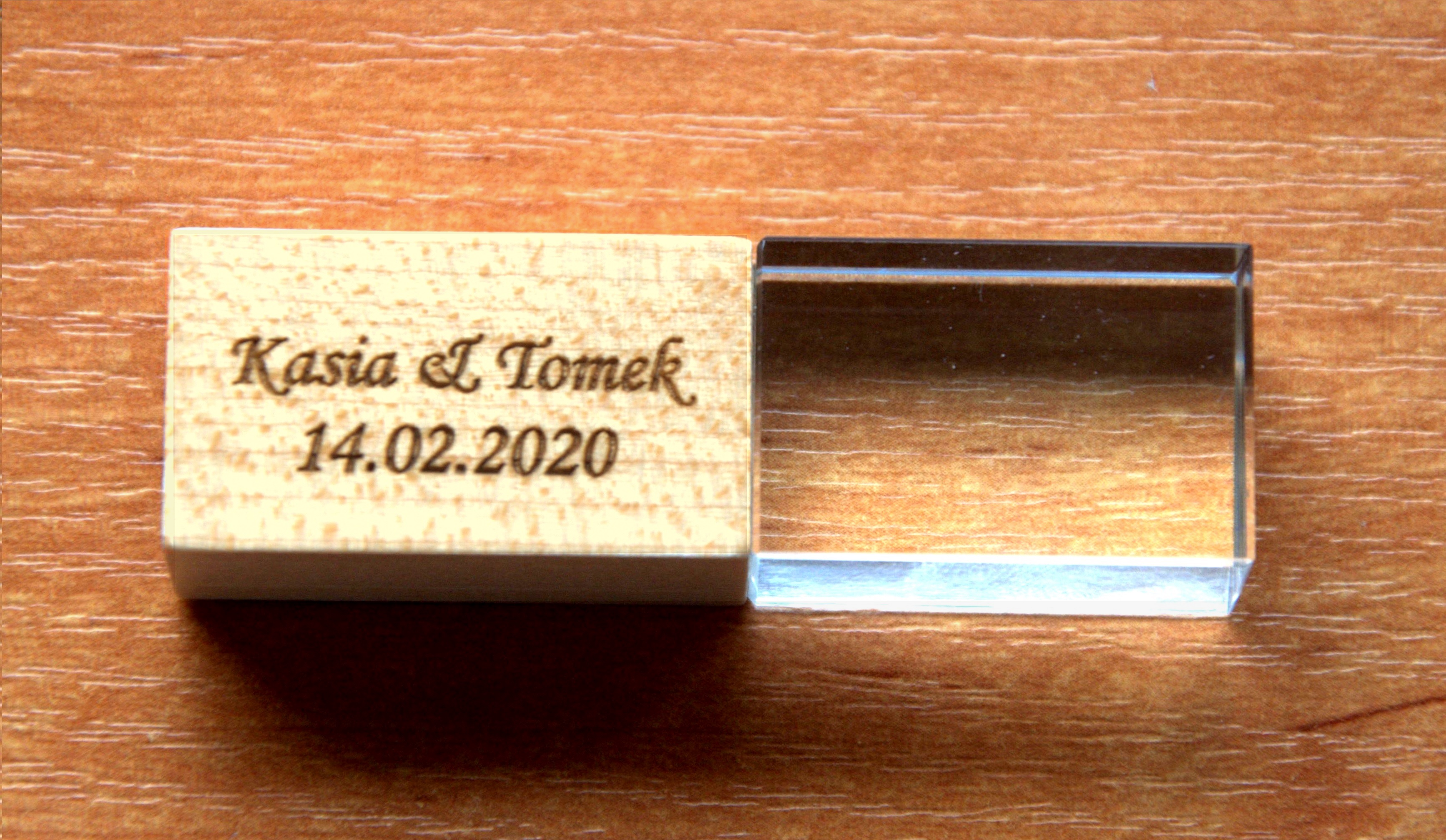 Możliwość graweru na pendrive'ach